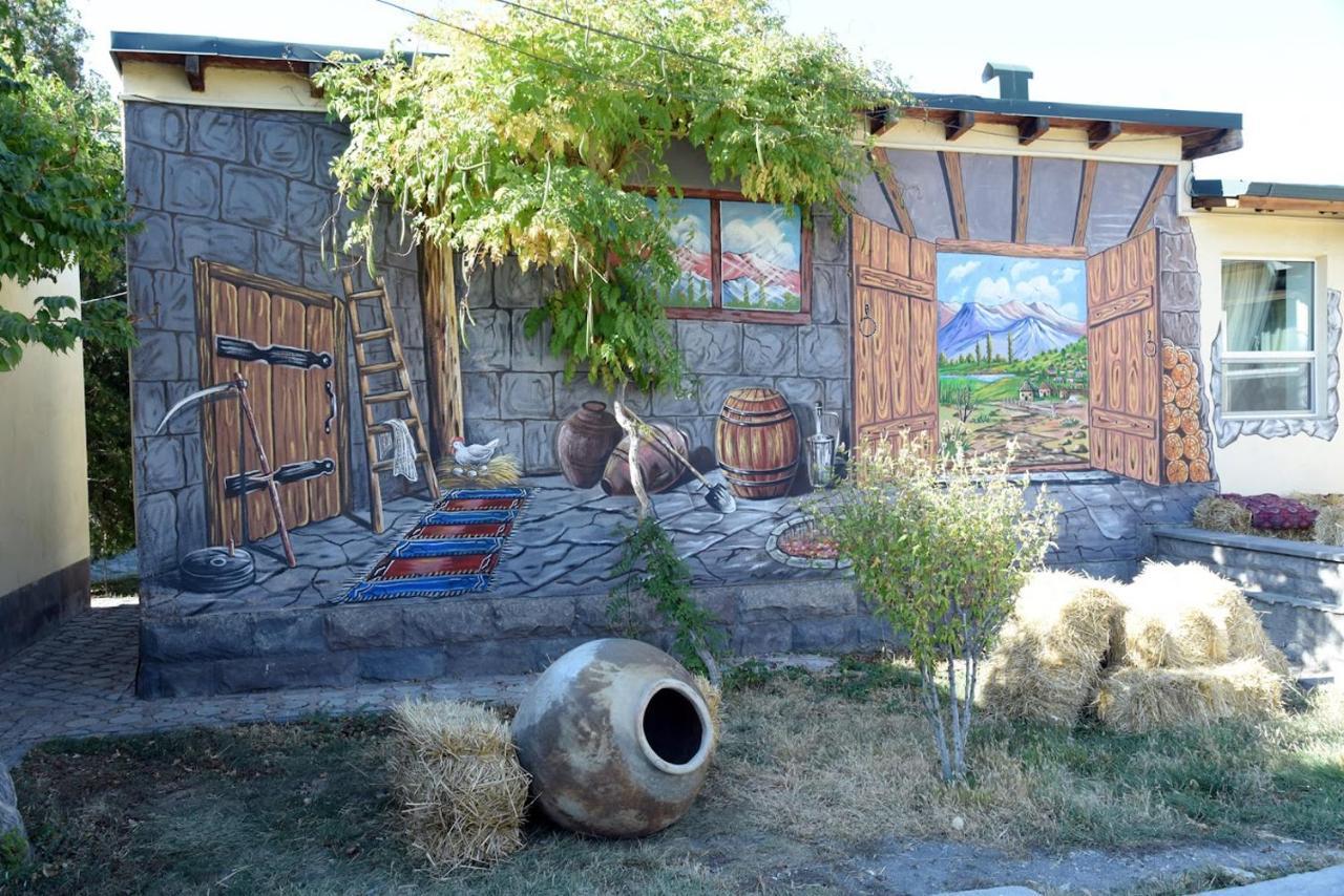 Armenian Village Park Hotel & Free Water Park, Gym Erivan Exterior foto